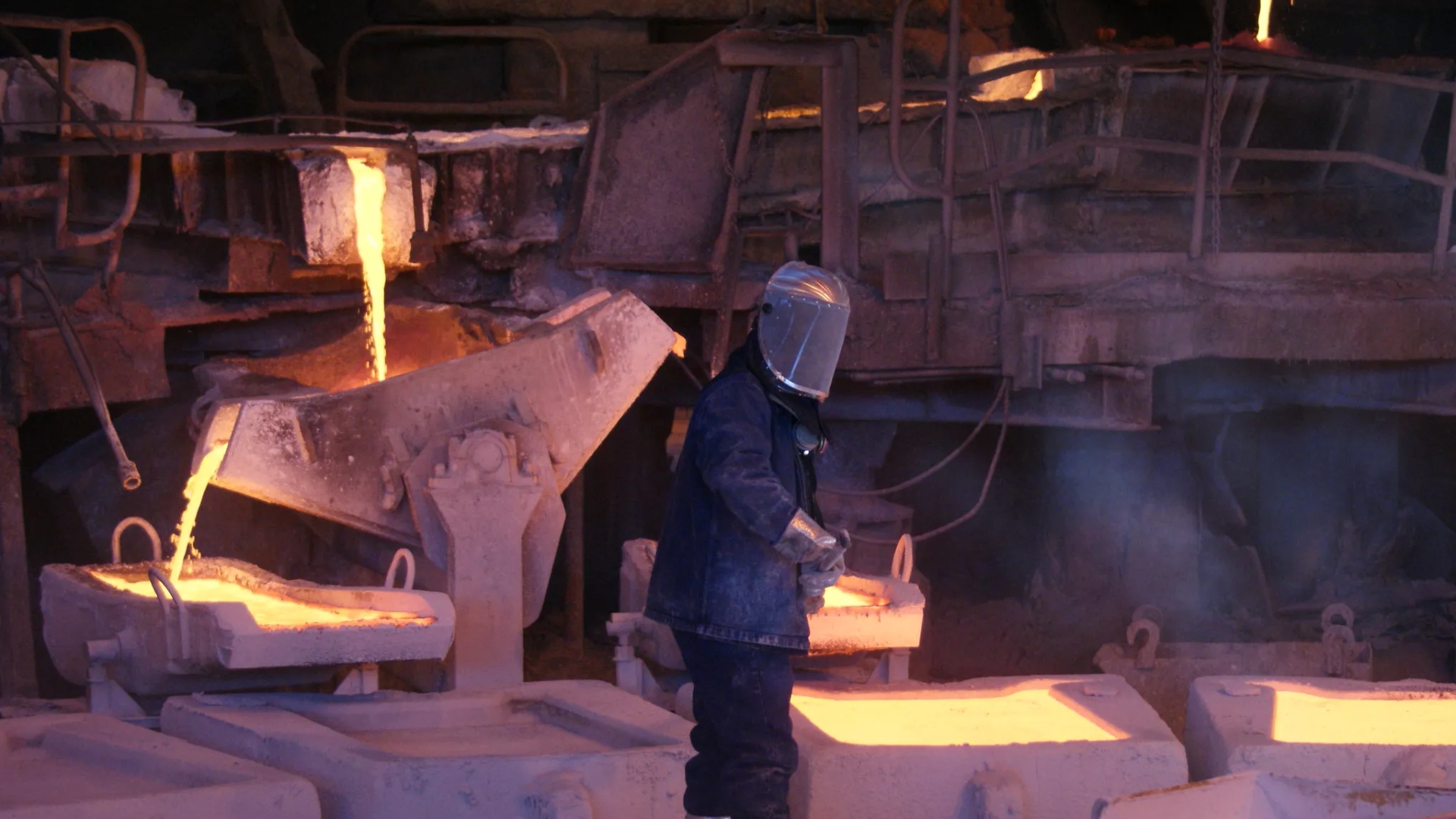 Cobre alcanza máximo de casi dos semanas por huelga en Centinela y riesgo de paralización en Escondida