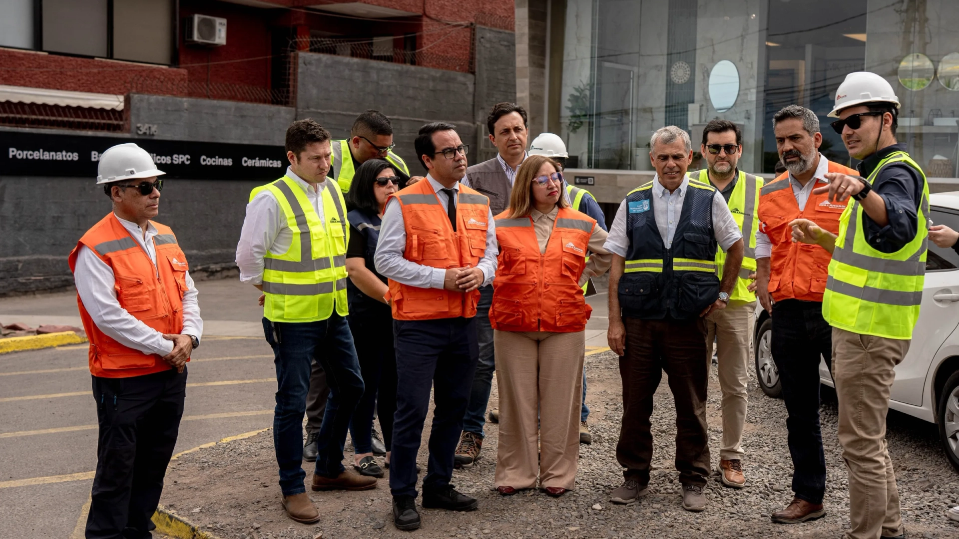 Collahuasi inicia trabajos de bacheo en avenida Francisco Bilbao tras afectaciones por las lluvias