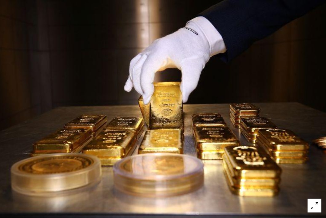 Oro sube a máximo cerca de dos meses, mercados esperan firma acuerdo comercial