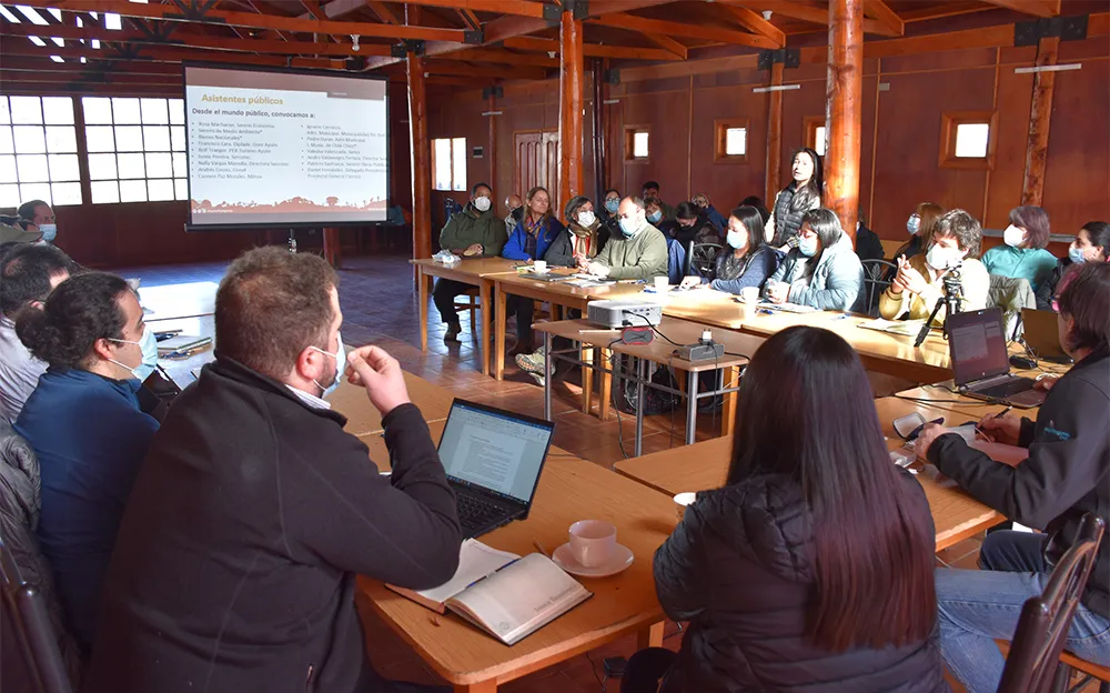 SEREMI de Minería Hans Zimmermann presentó el proyecto Geoparque Chelenko en reunión de ZOIT