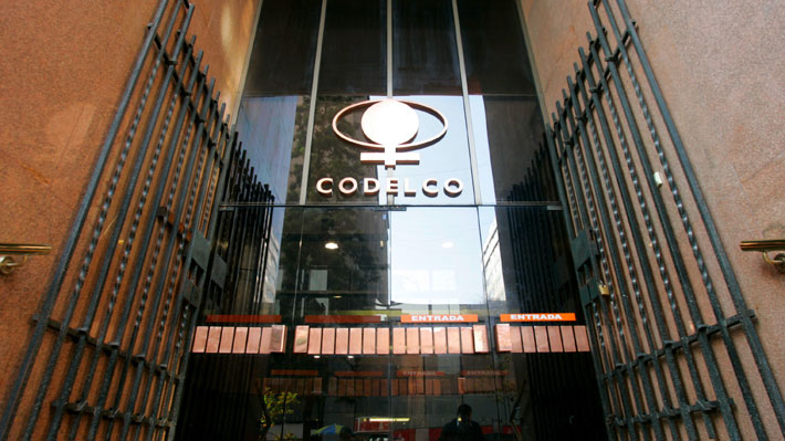 Conflicto en Codelco: Ex ejecutivos se enfrentan a la estatal acusando el no pago de indemnizaciones