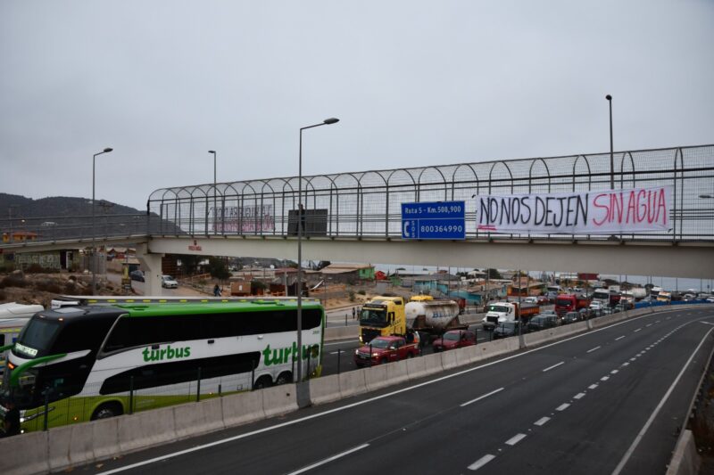 Pescadores y vecinos de La Higuera vuelven a la Ruta 5 para protestar contra del Área Marina del Gobierno de Boric