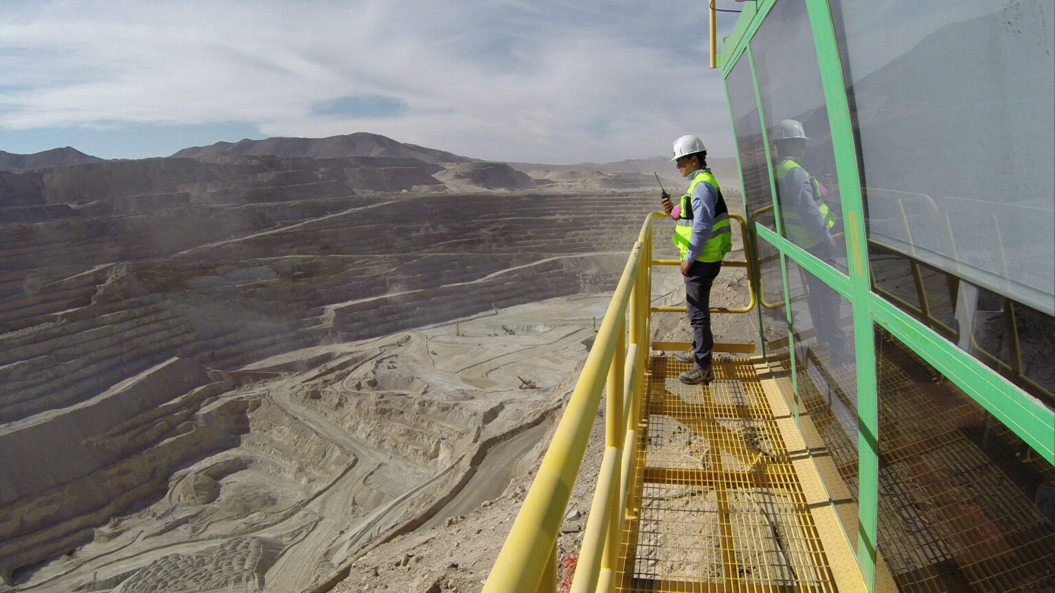 Codelco Enfrenta la Posibilidad de una Rebaja en su Calificación Crediticia