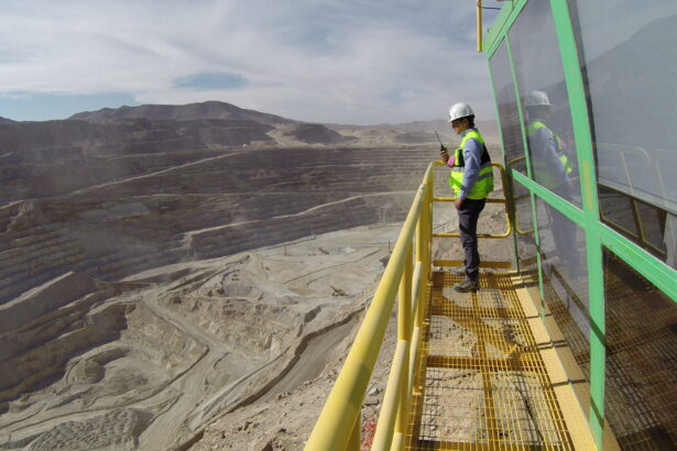 Codelco Enfrenta la Posibilidad de una Rebaja en su Calificación Crediticia