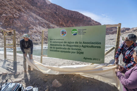 Asociación Atacameña de regantes y agricultores de la Quebrada de Soncor inauguran estanque de agua con apoyo de SQM