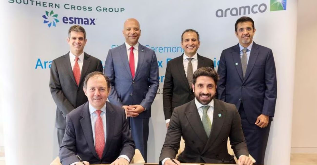 Renuncia director de Esmax en medio de adquisición de Aramco