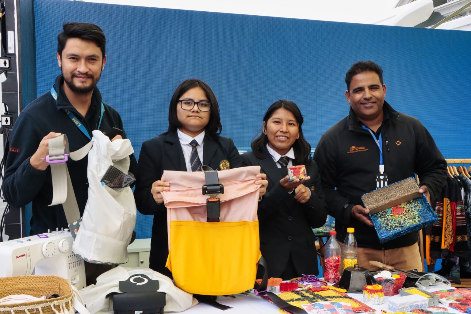 Estudiantes de liceos Bicentenario de Alto Hospicio y Pica presentaron iniciativas de innovación en “Circular Fest”