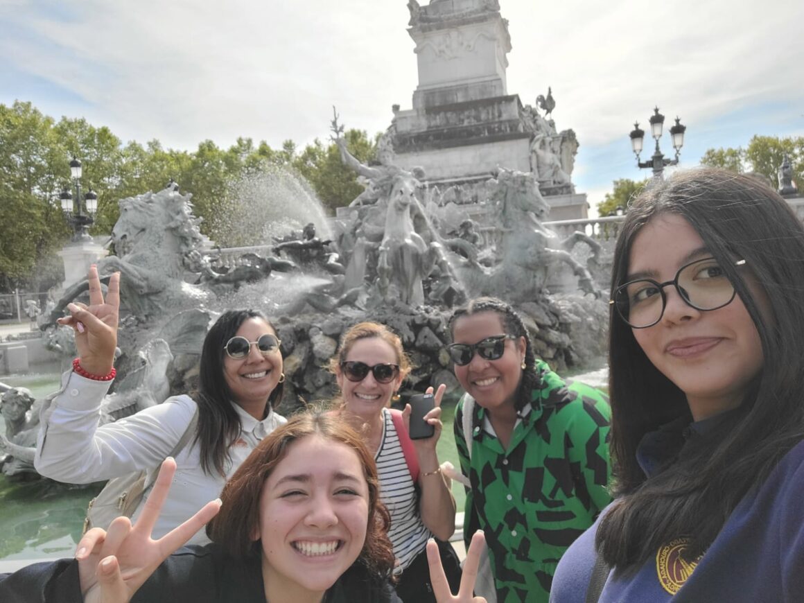 Estudiantes del Liceo Bicentenario de Pica regresan con nuevos aprendizajes de pasantías en Francia y Argentina