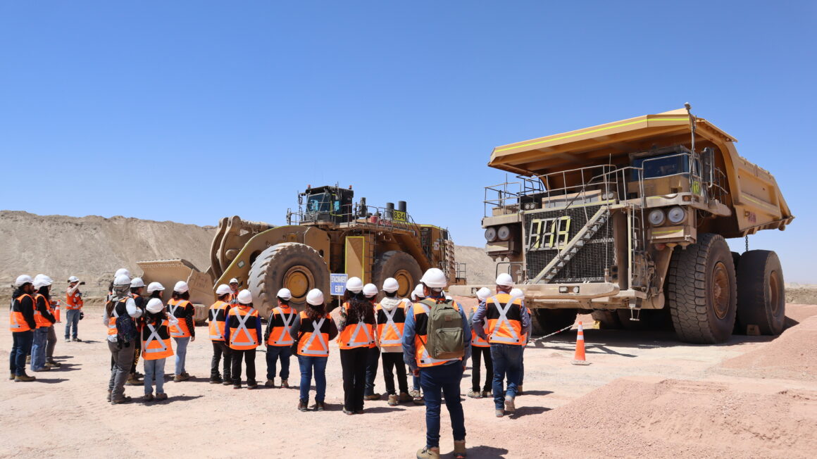 Familiares visitaron a las trabajadoras y trabajadores de la Gerencia de Extracción y Lixiviación de Chuquicamata