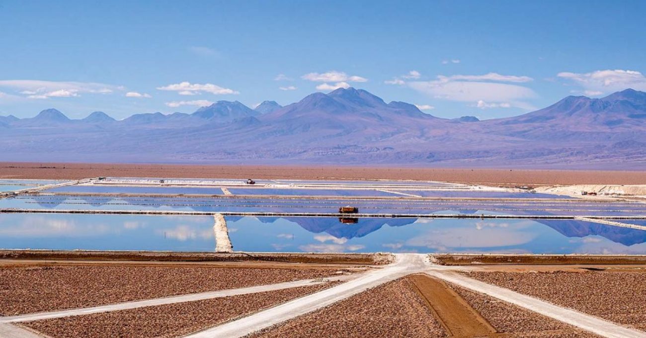 Guerra entre Israel y Hamas lleva a suspender inauguración de planta de Albemarle en salar de Atacama