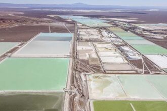 Autoridades de la provincia china de Hubei vienen a Chile a explorar inversiones en litio