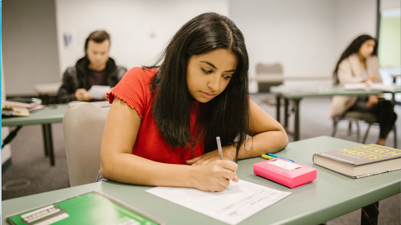 Ranking 2024: Las carreras universitarias mejor remuneradas en Chile