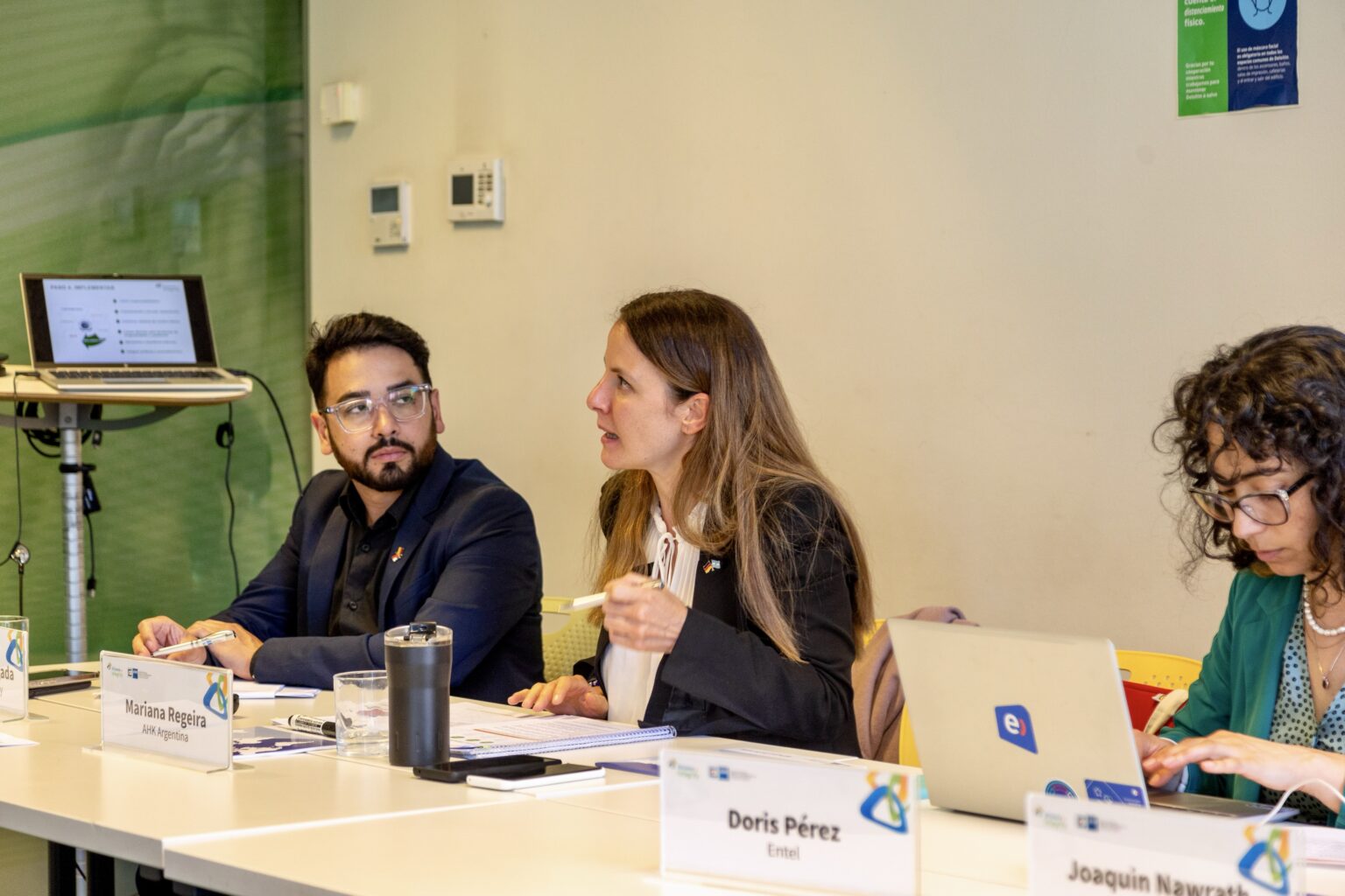 Entrenadores ad-honorem en temas de compliance son recibidos por el Ministro de la Embajada de Alemania