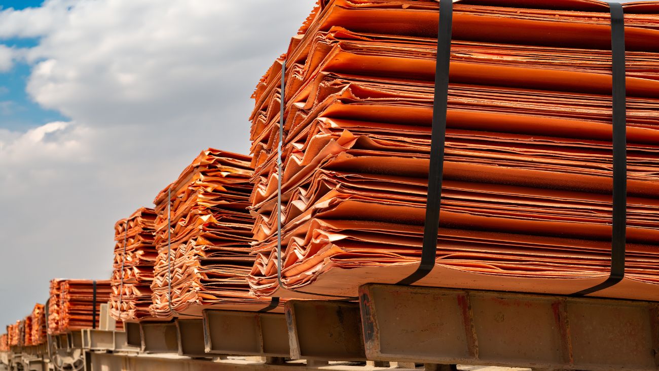 Producción de cobre en Chile alcanza su menor nivel en dos décadas, Codelco lidera la reducción en 2023