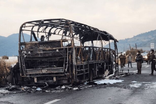 Incidente vandálico contra bus de trabajadores en Codelco El Teniente.