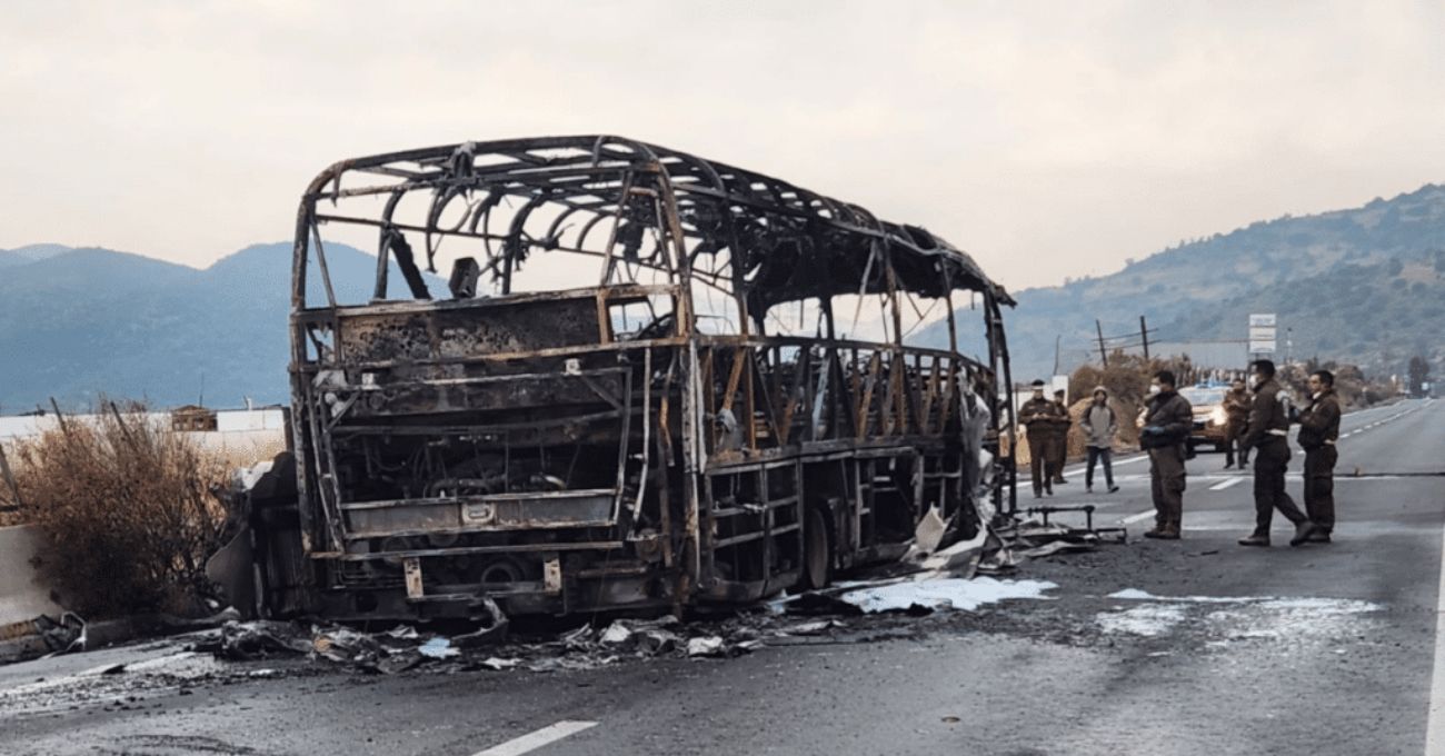 Incidente vandálico contra bus de trabajadores en Codelco El Teniente.