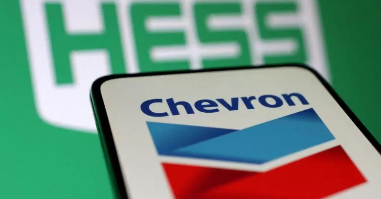 El Presidente de Guyana aplaude la oferta de Chevron para comprar un proyecto petrolero de US$ 150.000 millones