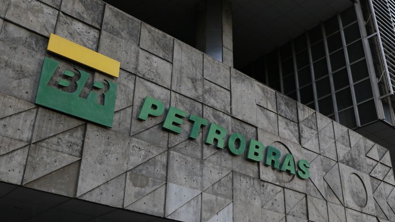 Cambio de presidente en Petrobras genera preocupaciones y desafíos en Brasil
