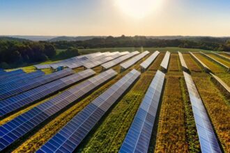 Trina Solar alcanza hito mundial con envío de más de 65 GW de módulos en 2023