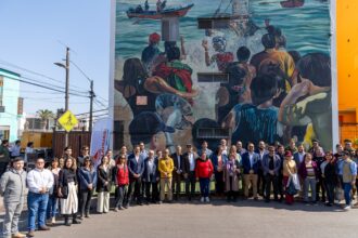 Programa “Cuidemos Tarapacá” de Collahuasi entrega obras de renovación de 19 edificios y murales a vecinos de Barrio El Morro