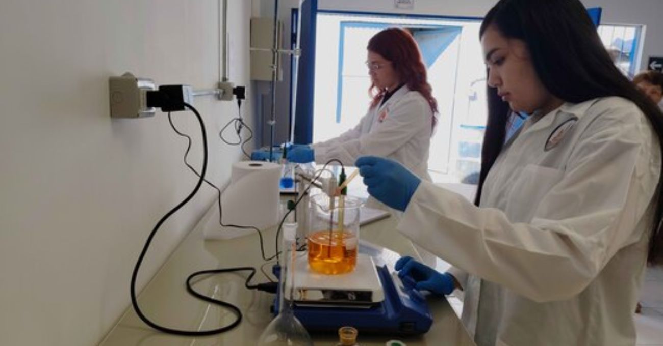 UCN dispone laboratorio para procesos de extracción de litio y pilotaje de tecnologías mineras