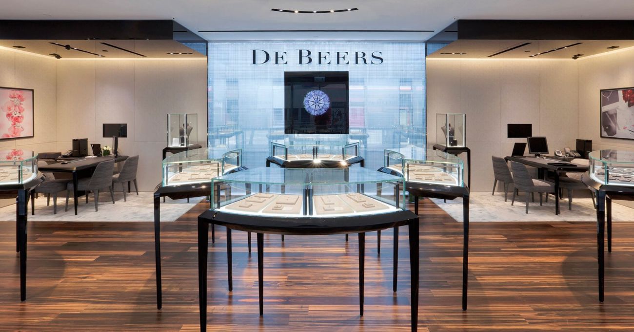 De Beers pone fin a la venta de diamantes de laboratorio en un cambio estructural