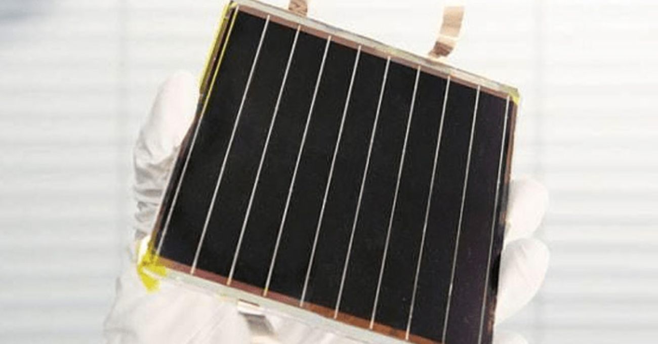 Nuevo récord de eficiencia en células solares flexibles de perovskita/silicio