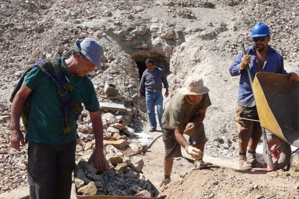 Abren fondo concursable de $503 millones para fortalecer la minería artesanal y pequeña escala