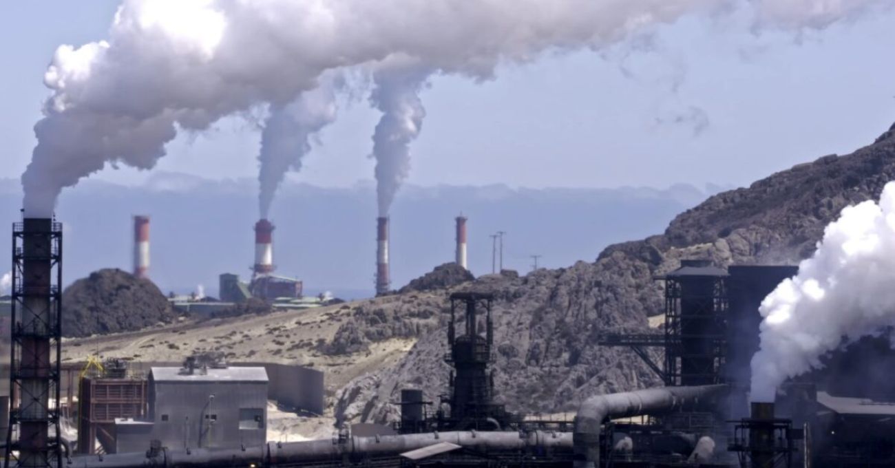Impacto de la degradación ambiental y contaminación en Chile: Comunidades en acción
