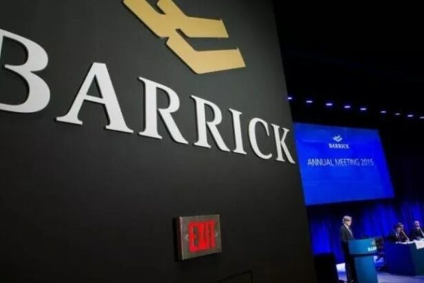 Perú autoriza a canadiense Barrick para hacer exploración minera en el sur del país