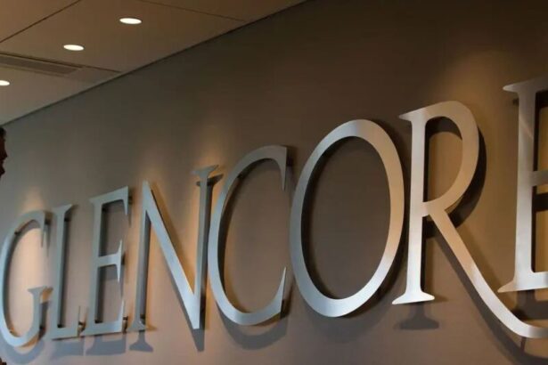 Glencore considera vender su participación en Kazzinc a compradores chinos