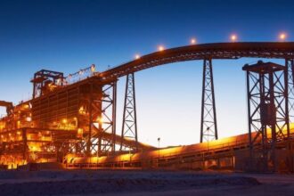 Sindicato de la mina de cobre Spence acepta contrato y evita huelga