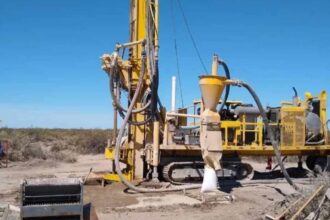 Corredor Americano SA se asocia con Blue Sky Uranium para desarrollar depósito Ivana de Uranio-Vanadio en Amarillo Grande, Argentina.