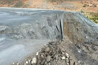SMA dicta medidas por escurrimiento de relaves en Minera Las Cenizas en Cabildo