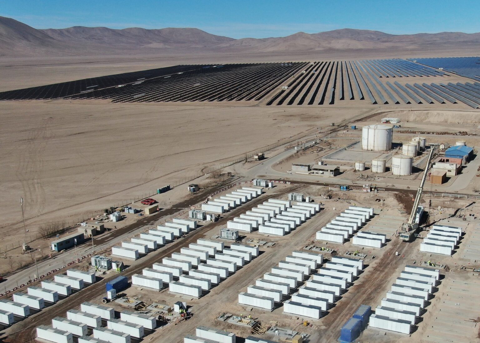 Avanza la construcción de proyectos de energía renovable y almacenamiento en la región de Antofagasta