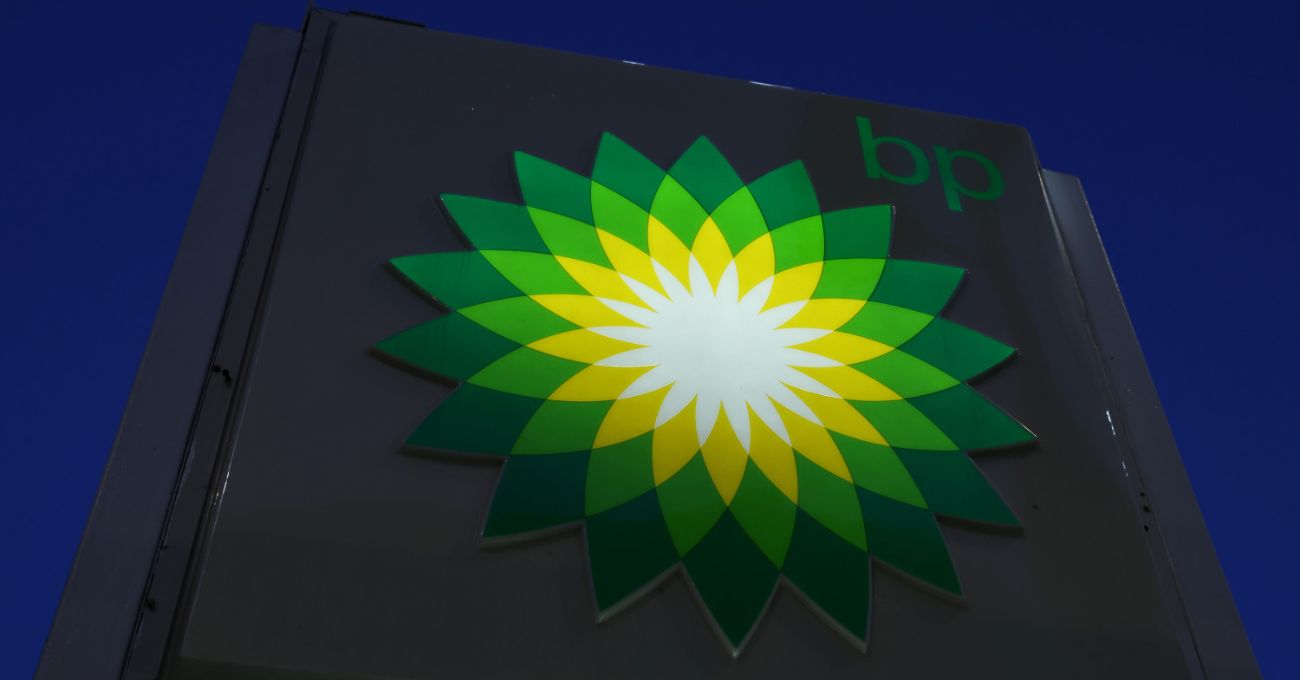 BP sufre pérdida de valor y advierte sobre menores márgenes de refino.