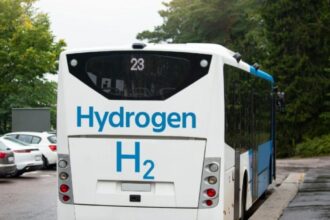 Proyecto chileno de bus a hidrógeno avanza para revolucionar el transporte público
