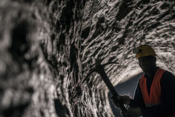 Facturadores y transportistas: los principales actores en la minería de pequeña escala de cobre en Perú.