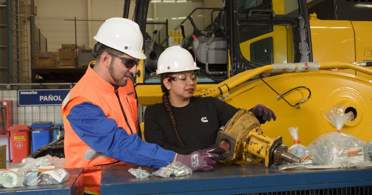 Vacantes disponibles en Komatsu - Julio 2024: ¡Descubre oportunidades laborales en Chile!