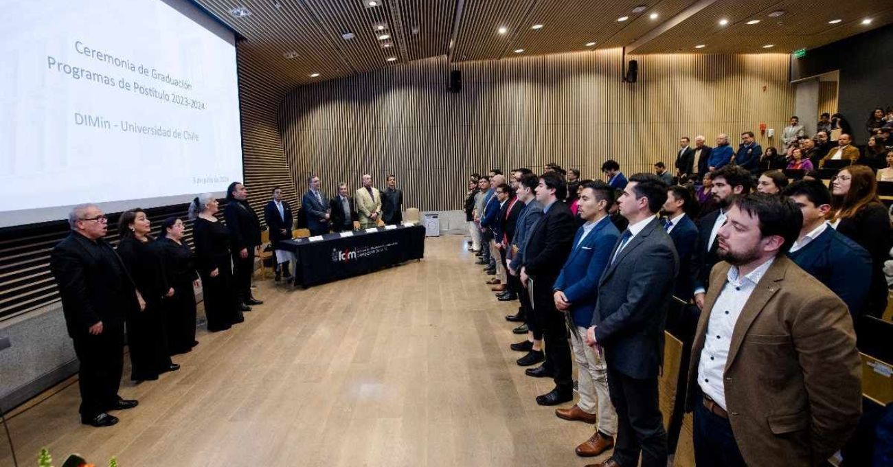 Graduación de estudiantes de postítulos en industria minera destaca diversidad y excelencia académica