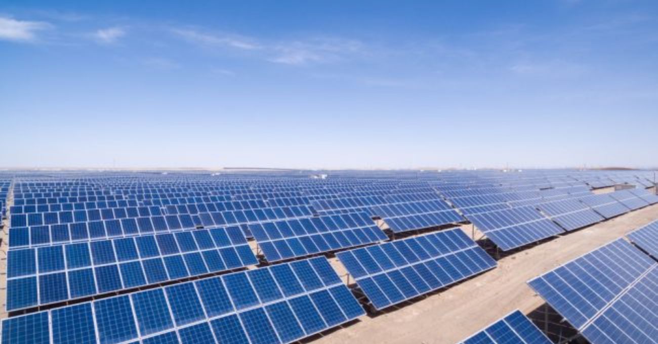 Chile inaugura la mayor planta solar para impulsar las energías verdes