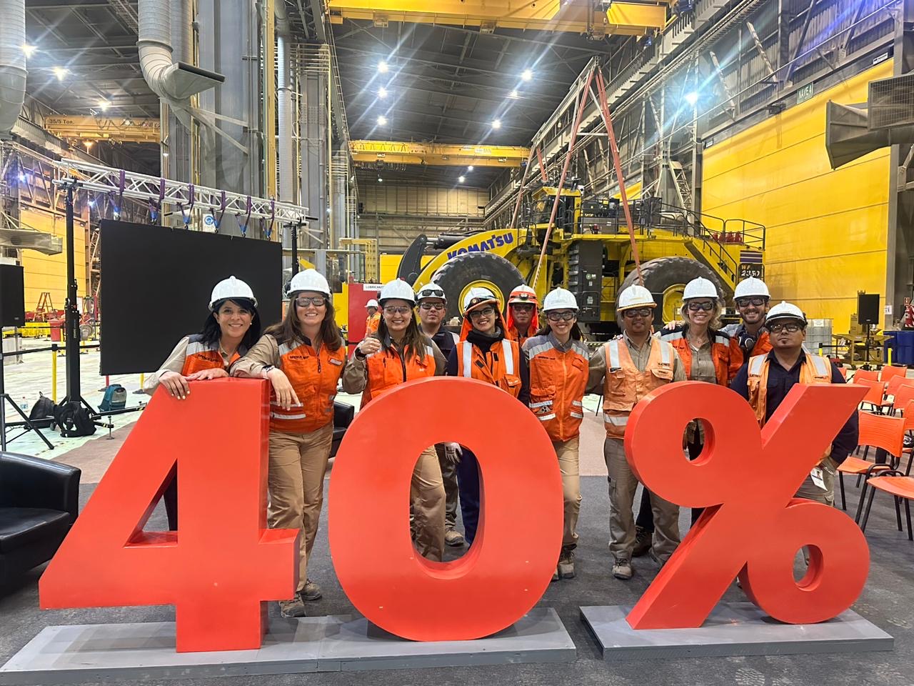 Minería duplica participación de mujeres en la última década con compañías apuntando al balance de género