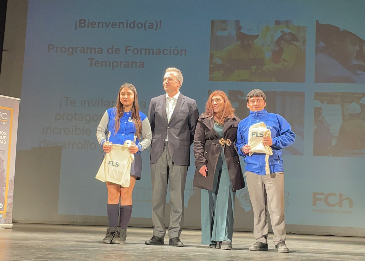 125 estudiantes de Casablanca inician Programa de Formación Temprana para la minería con FLS y Vetas de Talento