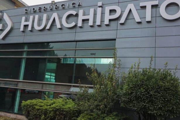 Imposibilidad de traspasar a precio las sobretasas al acero chino obliga a Huachipato a suspender indefinidamente su operación siderúrgica