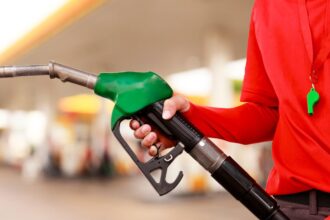 Precio de la bencina: revisa si sube o baja el precio del combustible esta semana