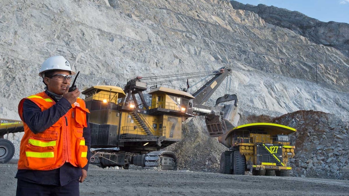 Demoras en trámites ambientales: Impacto en la minería chilena y propuestas.