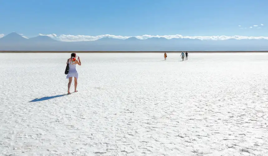 El hundimiento del Salar de Atacama por extracción de salmuera y litio