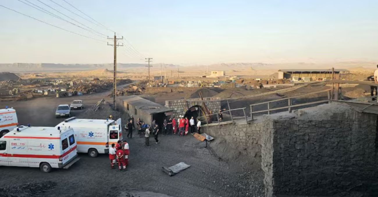 Al menos 51 muertos por explosión en una mina de carbón en Irán