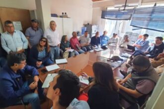 Reunión Histórica en el Municipio de Vallenar Reúne a Líderes de la Pequeña Minería de la Provincia del Huasco