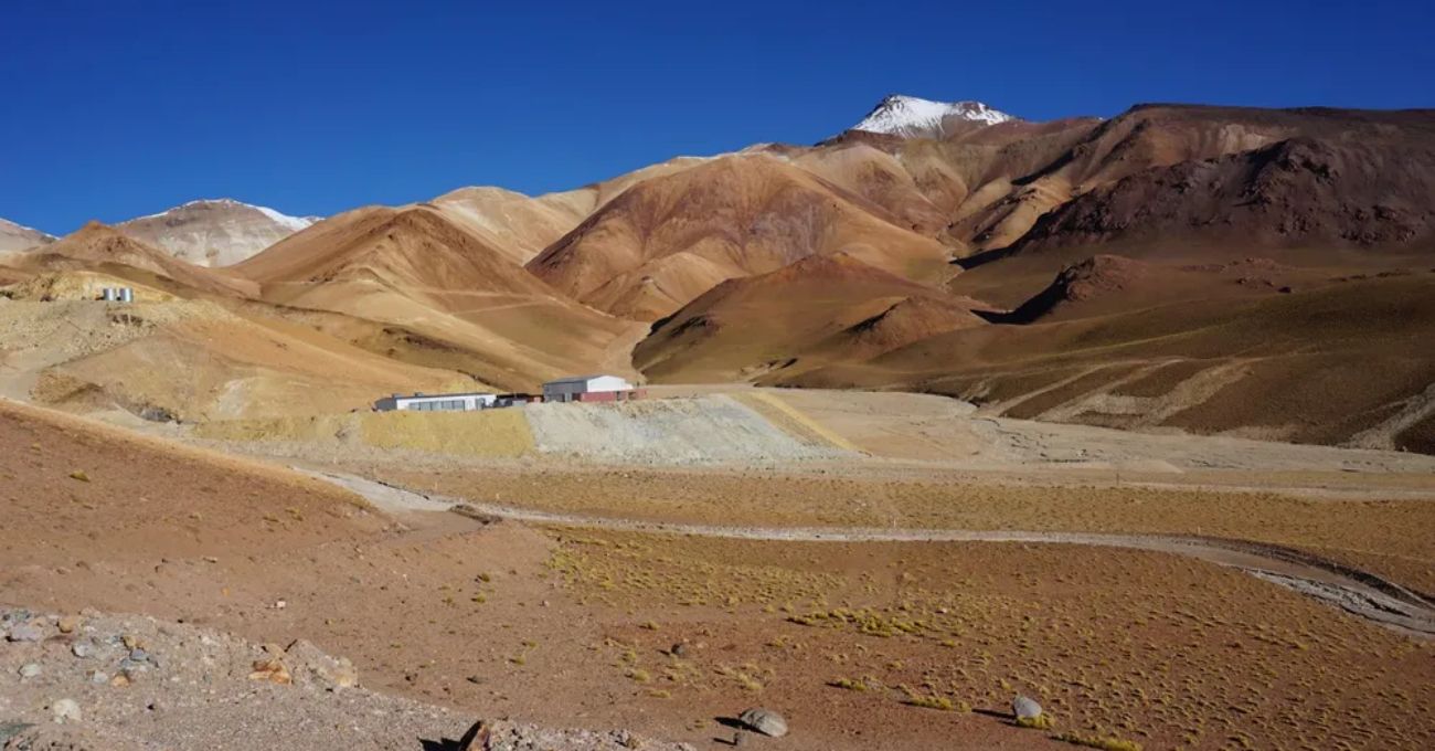 Argentina: Golden Minerals anuncia su intención de vender el proyecto de plata El Quevar y ofrece información corporativa actualizada